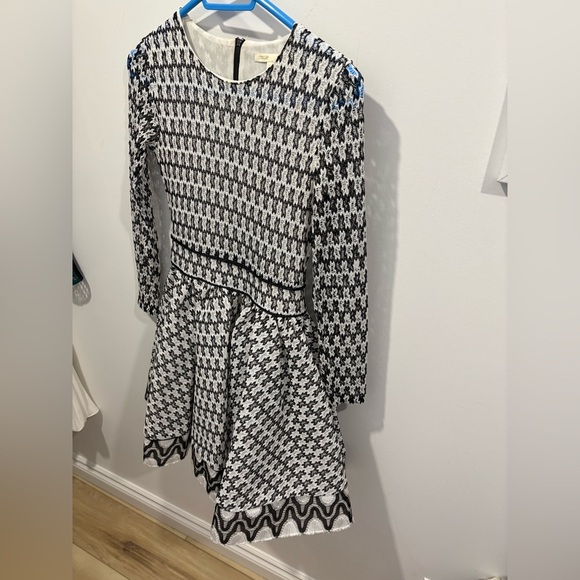 NWOT-Maje Royan Dress Women's Medium Long Sleeve Lace Embroidered Patterned - Picture 2 of 10